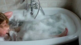 A Simple Soak in the Bath for Beenie B with a little tease along the way