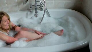 A Simple Soak in the Bath for Beenie B with a little tease along the way