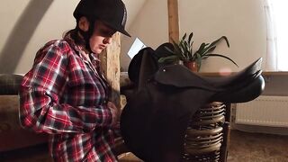 Country MILF Saddle Humping and Masturbating