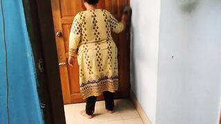 Desi hot maid fucked by hotel owner