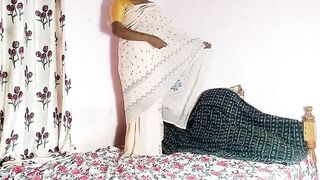 MADHU LAILA saree strip tease 4