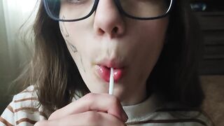 STEP SIS! SWEET BLOWJOB! HIS DICK IS LIKE A LOLLIPOP!