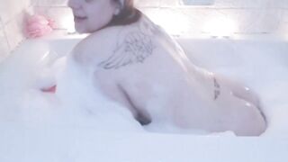 Come take a bath with me.