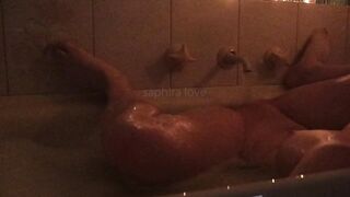 watch me take a bath - cute teen fingering in the bathtub