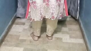 Pakistani Chubby girl stripping