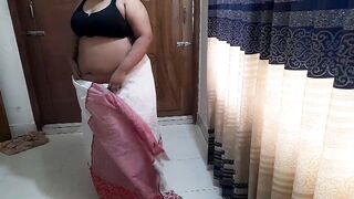 (Tamil hot aunty saree striping) Aunty Ko Jabardast Chudai aur maja karti hua - Hindi Clear Audio