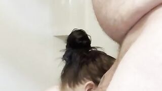 Boyfriend Pisses on BBW in shower