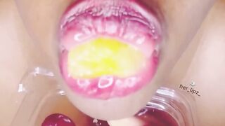 EBONY AND HER HUGE DICK SUCKING LIPS TAKE A MASSIVE LOAD