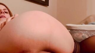 LaciMoon takes Glass Dildo in Ass