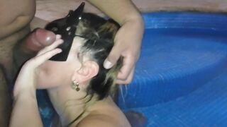 getting big blowjob from Milf inside the pool