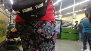 Jiggly NuttBooty Ebony MILF Puma