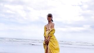 Japanese Bitch,Horny MD Flashing on the windy beach. masturbate,Blowjob.hentai saggy milf.