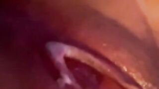 Watch me fuck myself until I squirt my creamy cum (snippet) ????