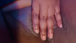 ebony slut trying to nut