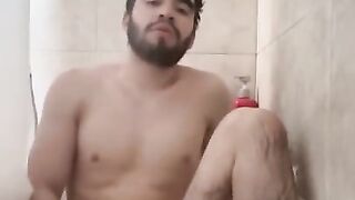 Showing my face while masturbating in the shower my big dick