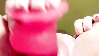 Fat pussy with huge lips solo masterbating