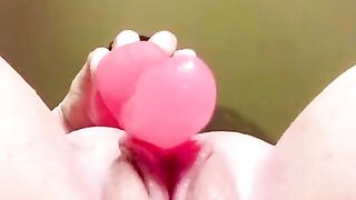 Fat pussy with huge lips solo masterbating