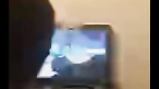 Girls playa videogames while doing a blowjob on periscope