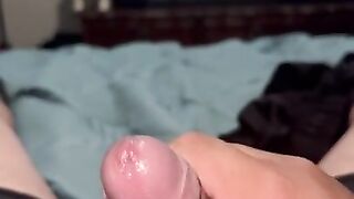 Pretty girl cum swallows amazing blowjob amateur video