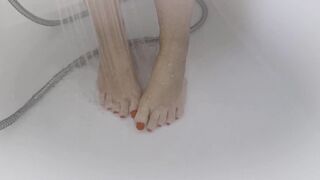 AllFootsieFans - ASMR Bathtub