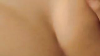 Le sfondo la vagina. POV