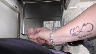 NZ MILF Slut helps her Master Piss in the Dishwasher for shiny dishes