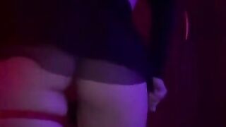 18 years old big ASS latina leaked video showing her pussy