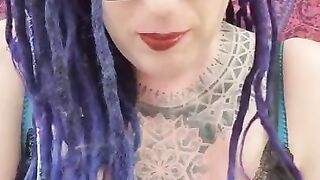 Alt BBW Milf masturbates and cums using sex toy