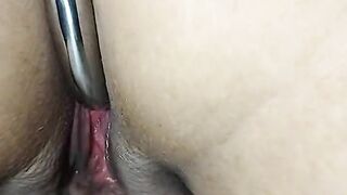 Fucks her self with anal hook in vagina dripping wet