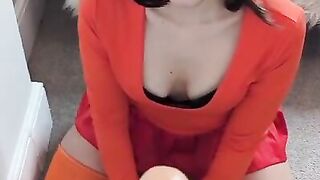 Velma Cosplay Blowjob and Huge Facial