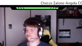 Single sexy man sings after dying in Minecraft Hardcore