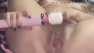 Pregnant Milf Masturbating and squirting