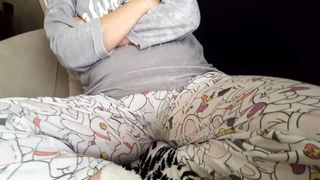 Gf's nice crotch shot, irty pussylines without panty