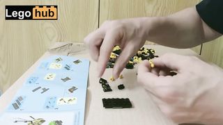 Building an Awesome Lego Bee while Stuck at Home because of the Coronavirus