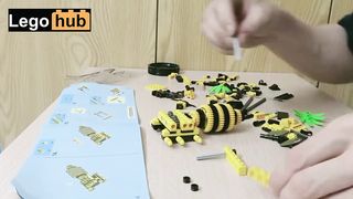 Building an Awesome Lego Bee while Stuck at Home because of the Coronavirus