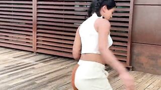 Famous slut OF content dance video leaked