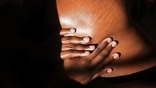 SENSUAL ROMANTIC OILY MASSAGE