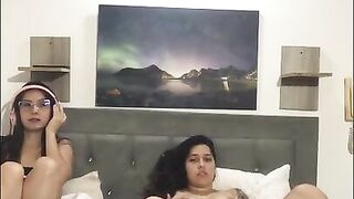 hot woman masturbating in my bed without stopping