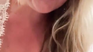 Hot MILF Masturbating