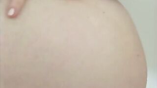 MASTURBATION FINGER CUMSHOT