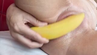 HILDE_FRENCH- UNE BANANE ME BAISE PROFONDEMENT PARTIE 3/4