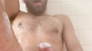 Large Dick Lightskin Feels Himself In His Shower