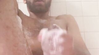 Large Dick Lightskin Feels Himself In His Shower