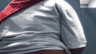 Big booty Shemale Brandyy Bussin twerks Ass