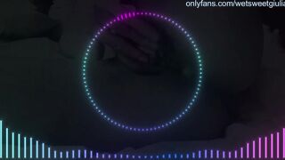 ASMR moans - Watch me masturbating and fingering my pussy just after waking up