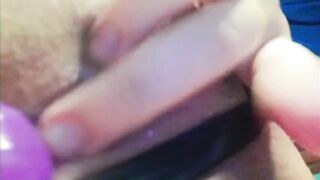 Latina cachonda masturbando su vagina mojadita POV