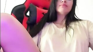 Horny Arab Onlyfans Gamer Girl Masturbating and Fingering Leaked