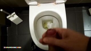 Ziopaperone2020 - PUBLIC - After pissing, I jerk off and spray my cum around (in a public bathroom)