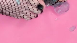 Izzy Steps In Slime and Makes a Mess!