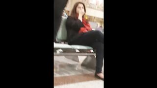 Pakistani MILF noticed Candid Camera , nice feet faceshot